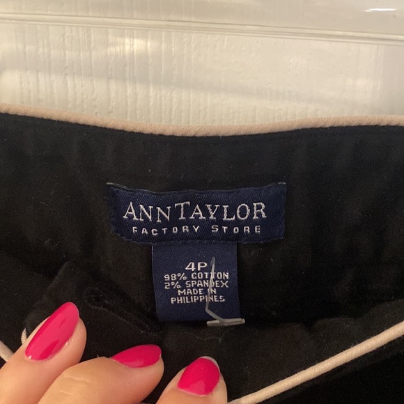 Ann Taylor pinstripe detailed skirt - Picture 2 of 4